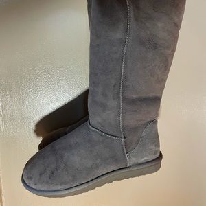 Ugg Australia grey boots suede